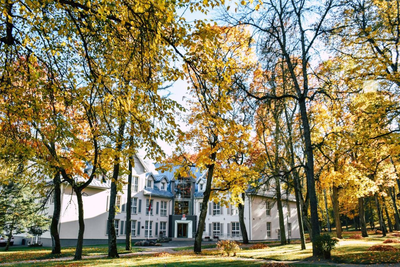 Готель Sanatorija ,,Tulpes" Бірштонас Екстер'єр фото